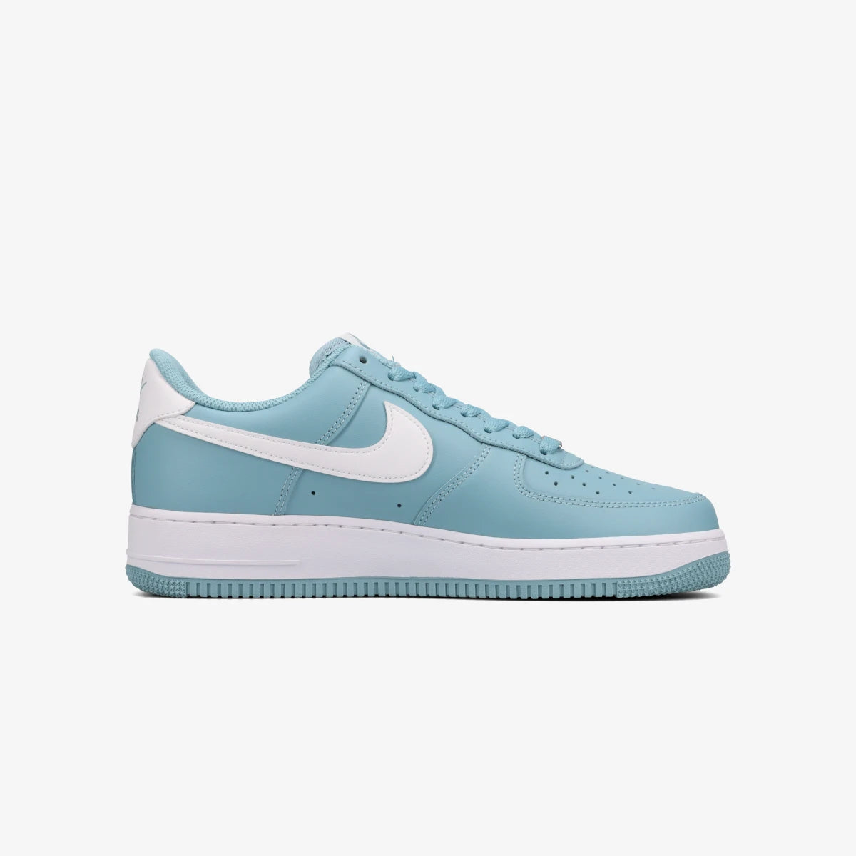 NIKE AIR FORCE 1 '07 – KICKS LAB.