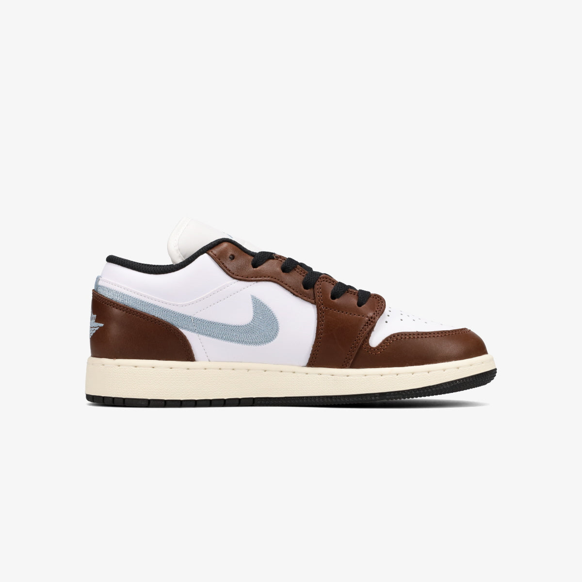 NIKE AIR JORDAN 1 LOW SE GS – KICKS LAB. 公式オンラインストア