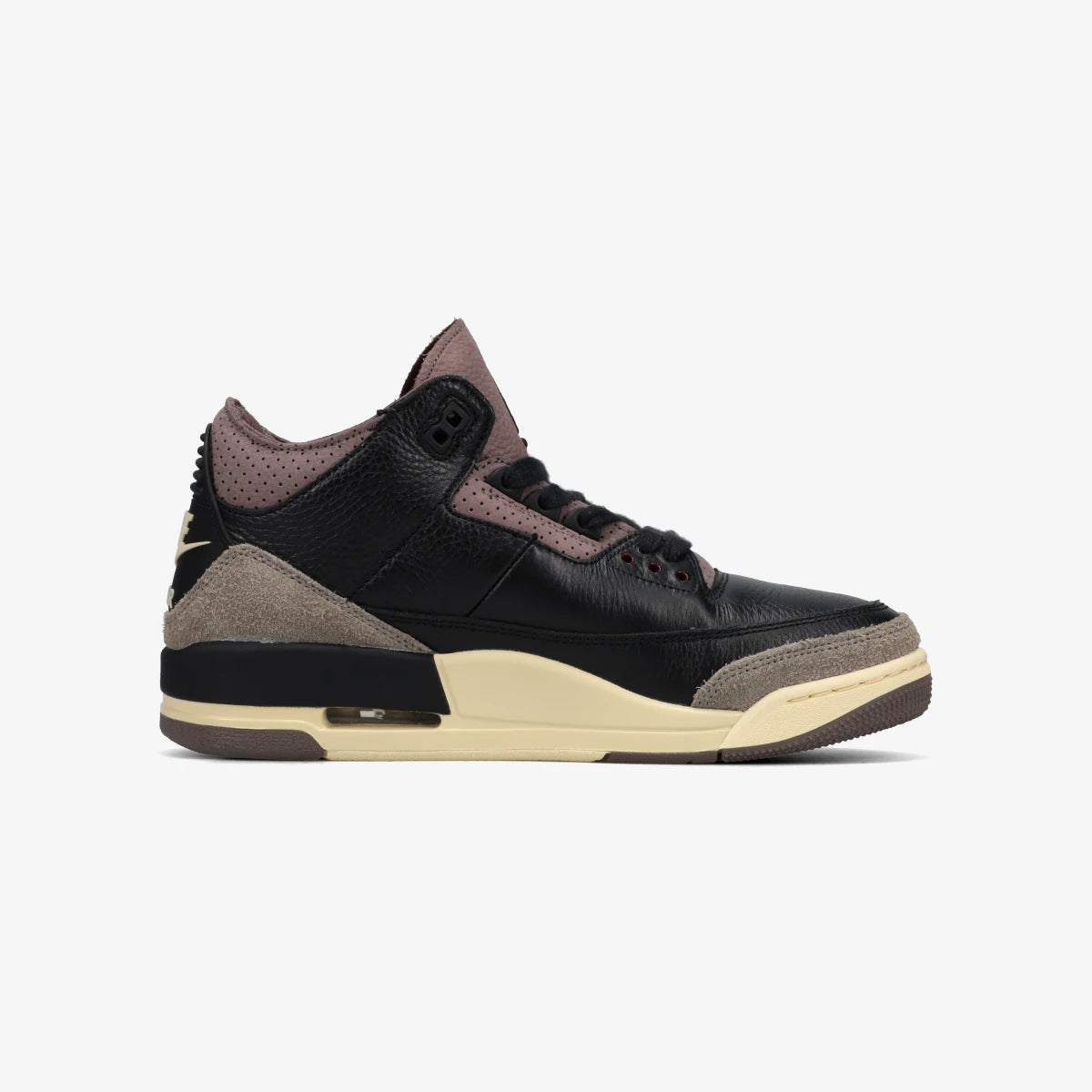 NIKE WMNS AIR JORDAN 3 RETRO OG SP × A MA MANIERE – KICKS LAB