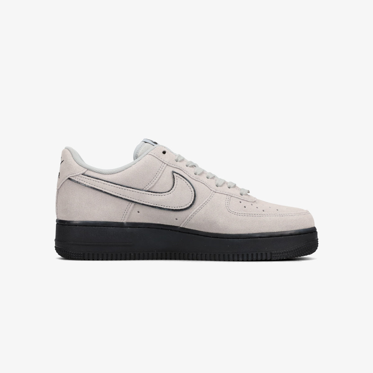 NIKE AIR FORCE 1 '07 LV8 – KICKS LAB. 公式オンラインストア