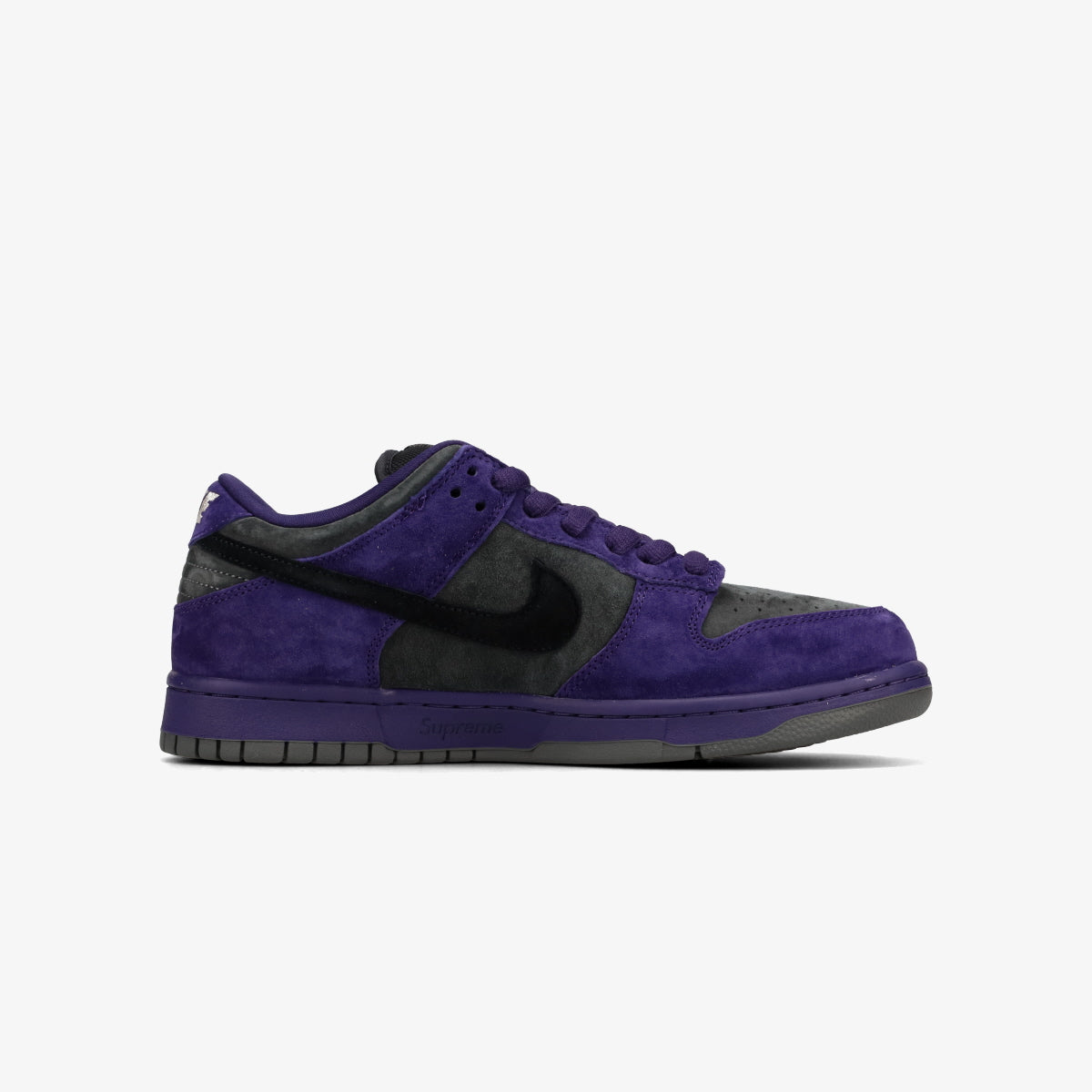 NIKE SB DUNK LOW × SUPREME -EUROPE AND THE UK EXCLUSIVE- – KICKS LAB