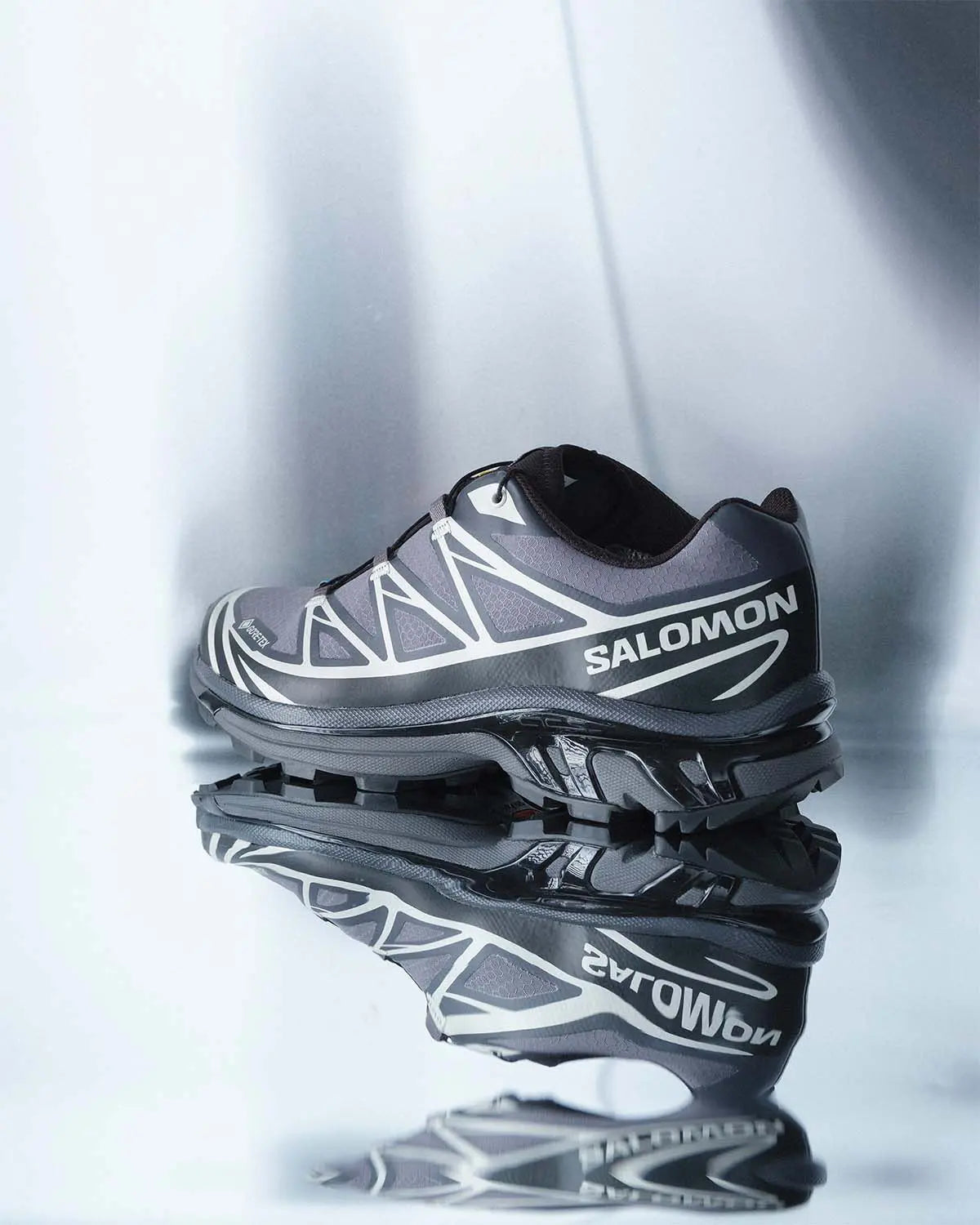 送料無料・日本製 SALOMON XT-6 GTX スニーカー BLACK 25.5cm 【公式通販】