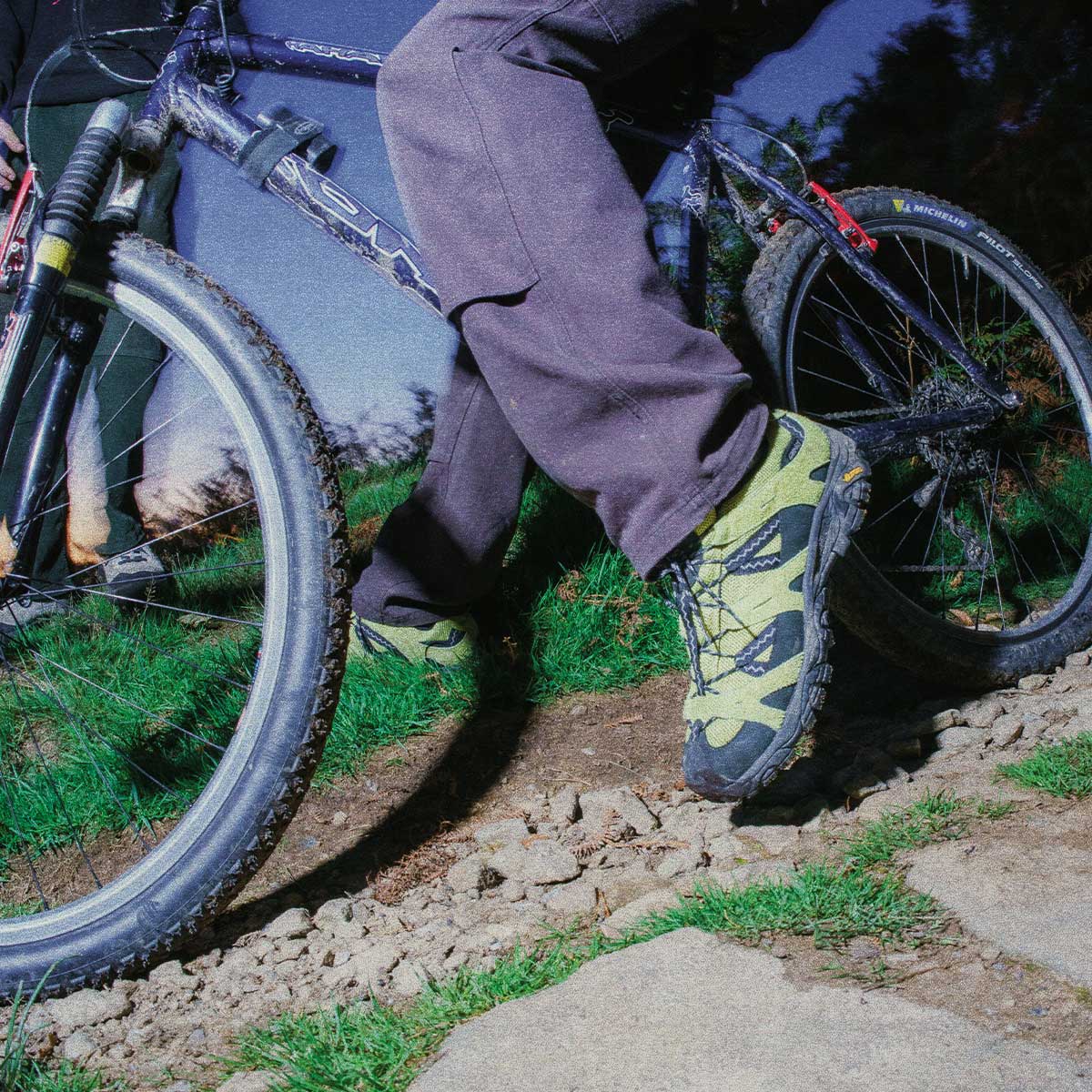 MOAB 2 SREN × GRAMICCI – KICKS LAB.