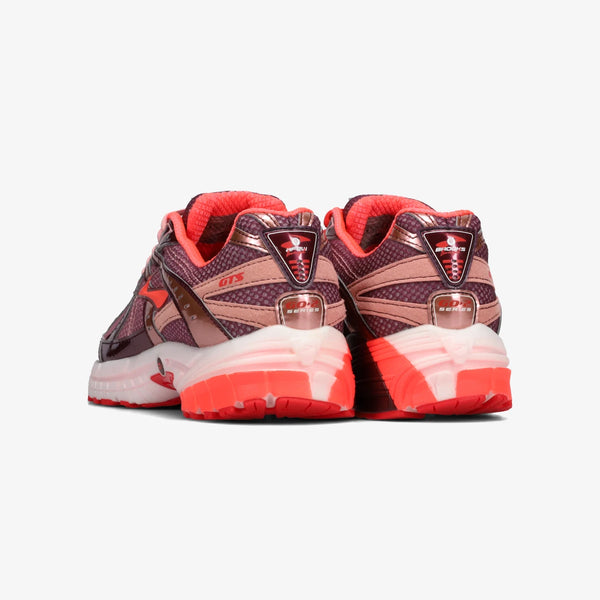 BROOKS ADRENALINE GTS 10 × AFEW