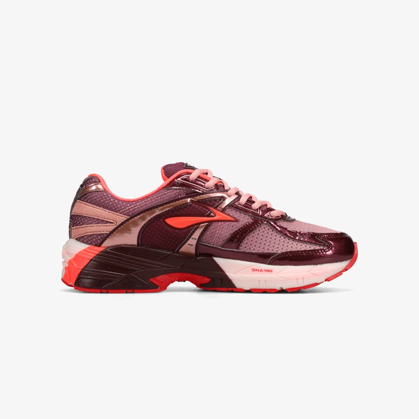 BROOKS ADRENALINE GTS 10 × AFEW
