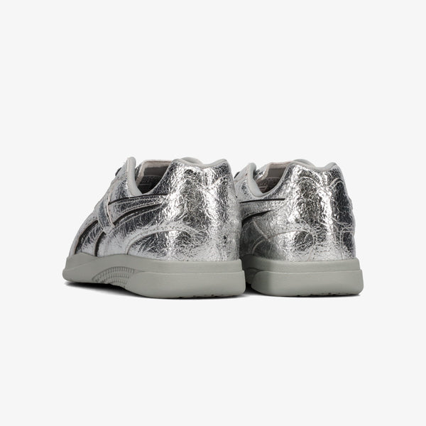 Reebok HAMMER STREET × PLEASURES