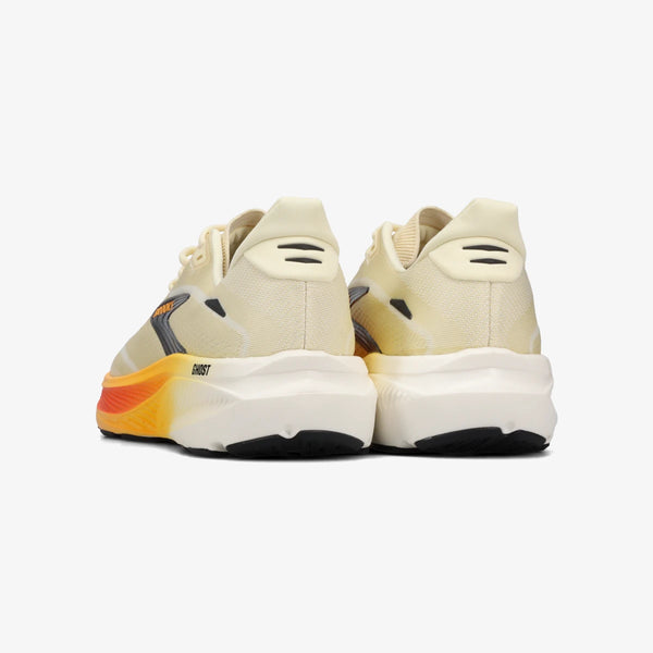 BROOKS GHOST 18