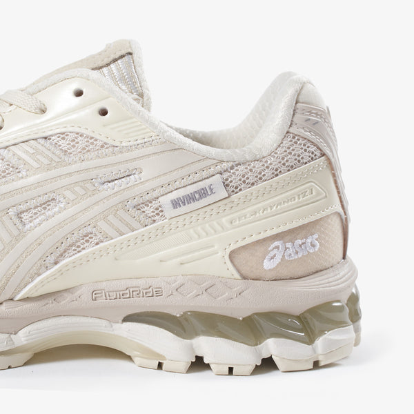 ASICS SPORTSTYLE GEL-KAYANO 12.1 × INVINCIBLE × MADNESS