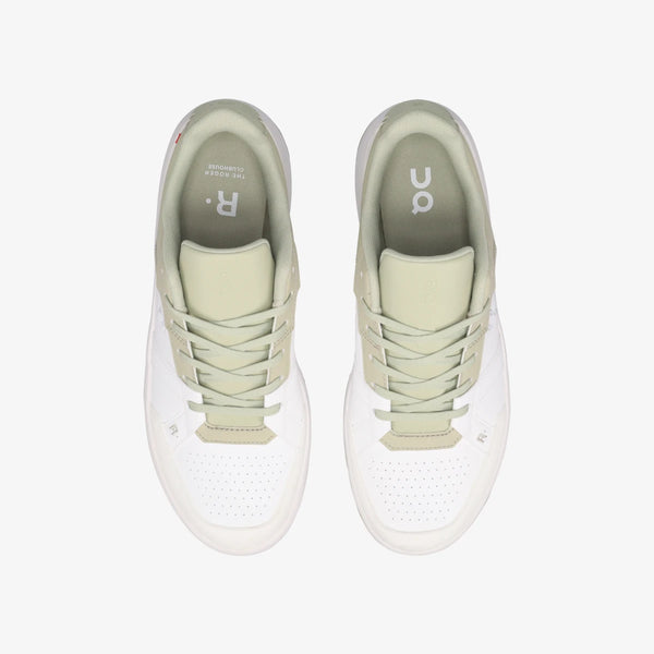 ON THE ROGER CLUBHOUSE (M)