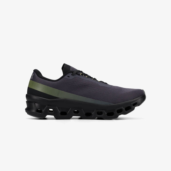 ON CLOUDMONSTER 1 (M)