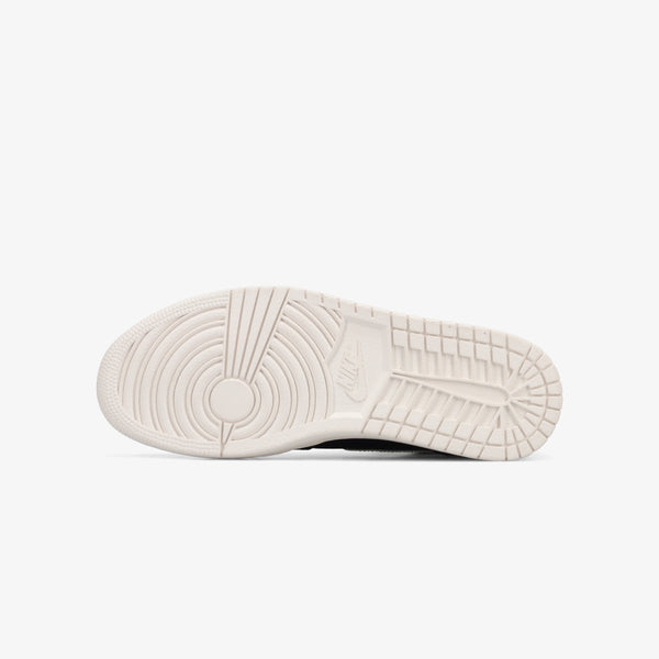 NIKE AIR JORDAN 1 RETRO HIGH -JETER RE2PECT-