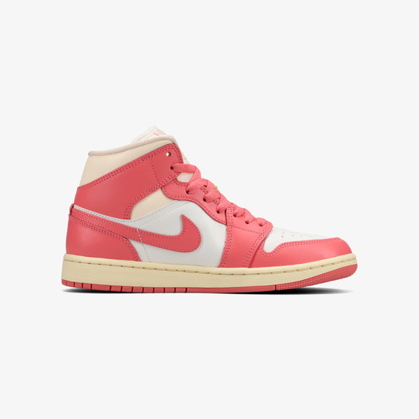 NIKE WMNS AIR JORDAN 1 MID