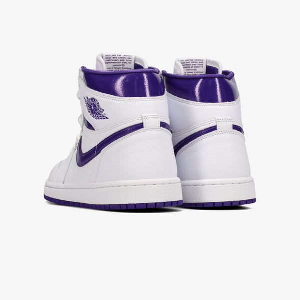 NIKE WMNS AIR JORDAN 1 RETRO HIGH OG