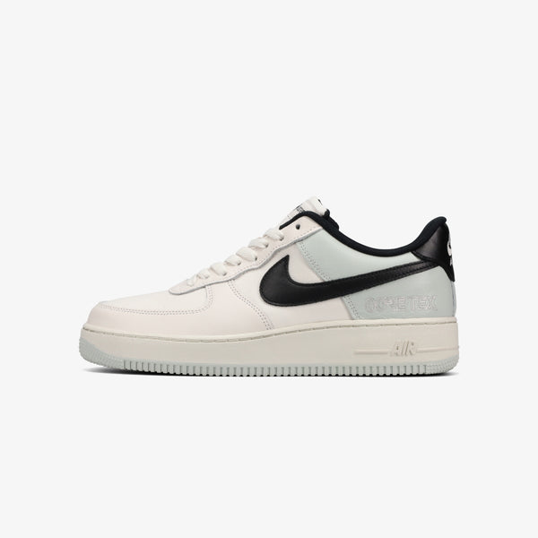 NIKE AIR FORCE 1 GORE-TEX
