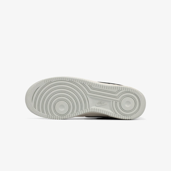 NIKE AIR FORCE 1 GORE-TEX