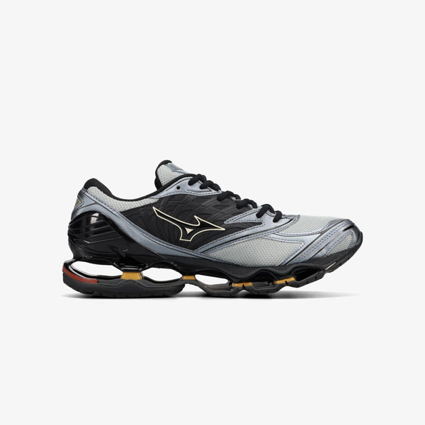 【7月31日(金)発売】 MIZUNO WAVE PROPHECY LS