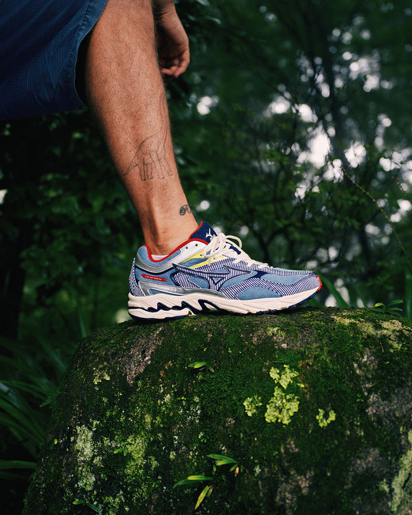 MIZUNO WAVE MG4 LS × SEAN WOTHERSPOON
