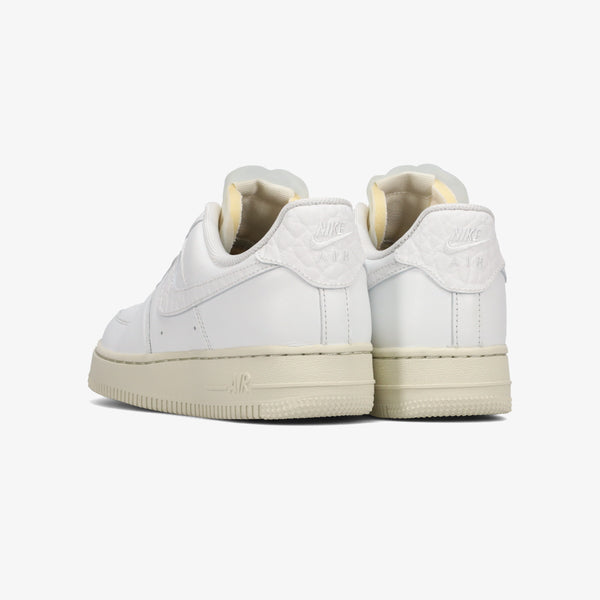 NIKE WMNS AIR FORCE 1 '07 LX
