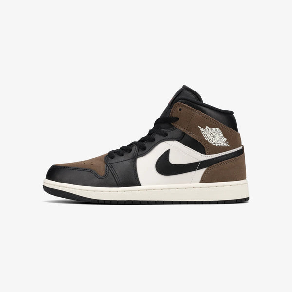 NIKE AIR JORDAN 1 MID
