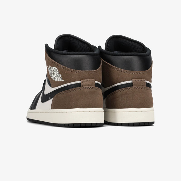 NIKE AIR JORDAN 1 MID