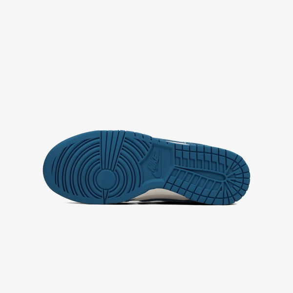 NIKE DUNK LOW RETRO SE