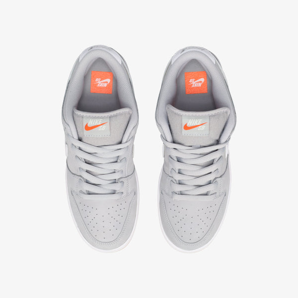 NIKE SB DUNK LOW PRO ISO WOLF GRAY/WHITE/GUM LIGHT BROWN/PURE PLATINUM/SAFETY ORANGE