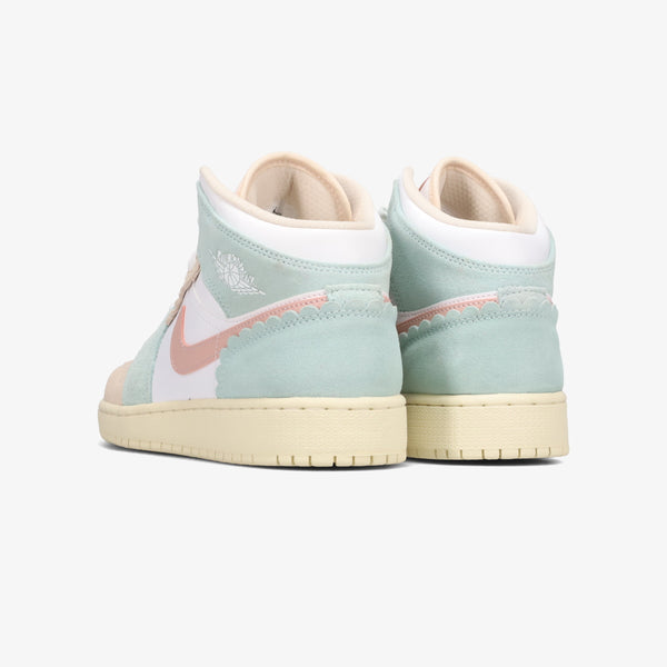 NIKE AIR JORDAN 1 MID SE GS