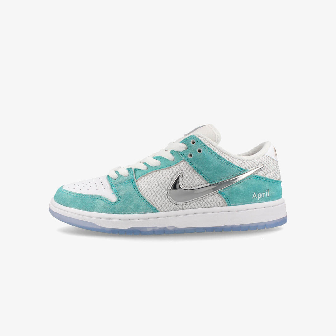 NIKE SB DUNK LOW PRO QS TURBO GREEN/METALLIC SILVER/TURBO GREEN – KICKS ...