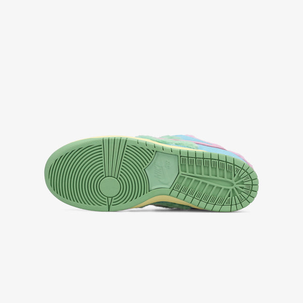 NIKE SB DUNK LOW PRO QS × VERDY