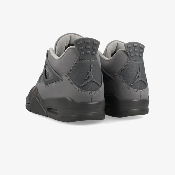 NIKE AIR JORDAN RETRO SE – KICKS