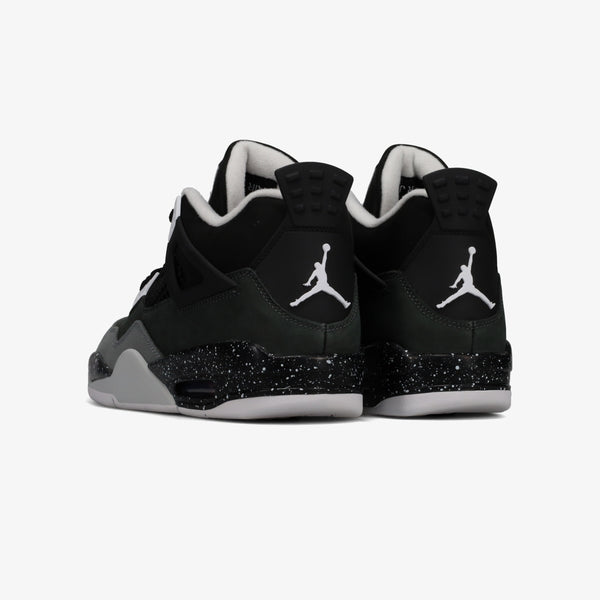 NIKE AIR JORDAN 4 RETRO