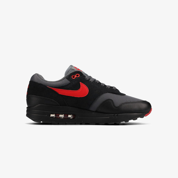NIKE AIR MAX 1 ESSENTIAL -VAMPS-