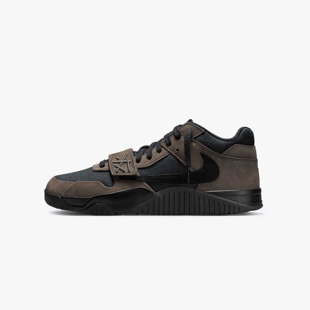 NIKE JORDAN JUMPMAN JACK TR × TRAVIS SCOTT DARK MOCHA/BLACK/SAIL 