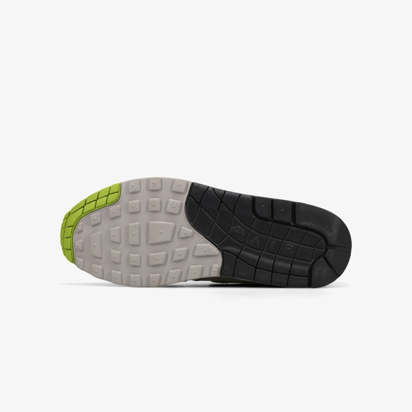 NIKE AIR MAX 1 × HUF