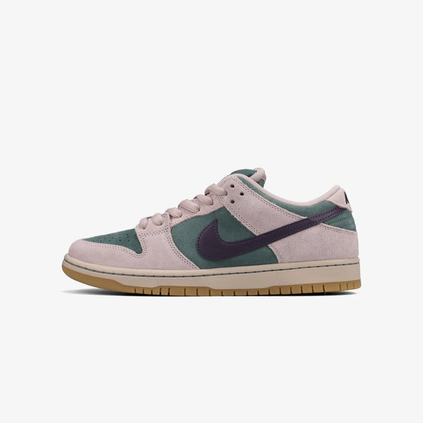 NIKE SB DUNK LOW PRO