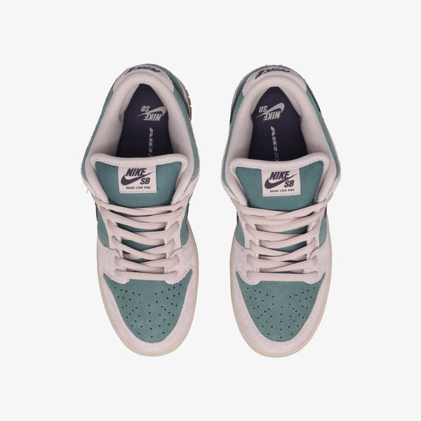 NIKE SB DUNK LOW PRO