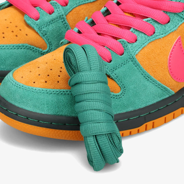 NIKE SB DUNK LOW PRO