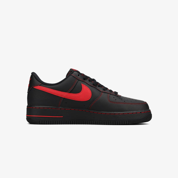 NIKE AIR FORCE 1 '07 LV8