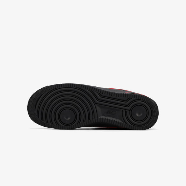 NIKE AIR FORCE 1 '07 LV8