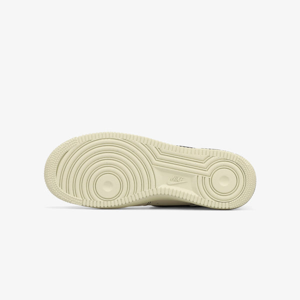 NIKE AIR FORCE 1 '07 LV8