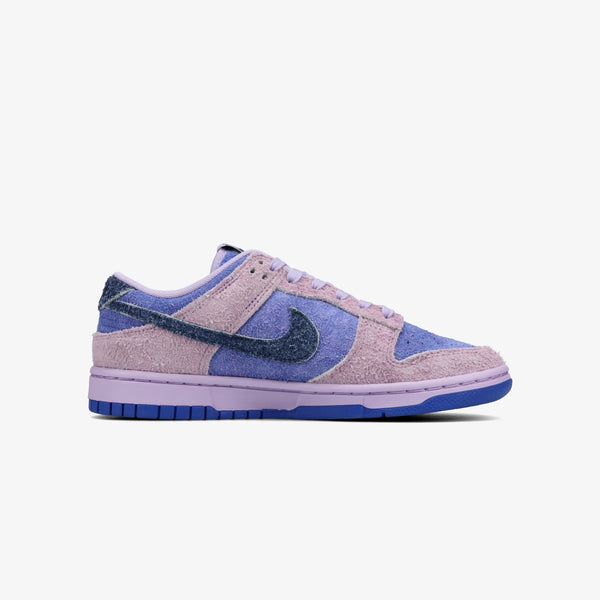 NIKE WMNS DUNK LOW SE