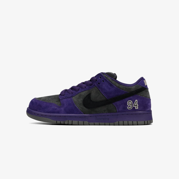 NIKE SB DUNK LOW × SUPREME -EUROPE AND THE UK EXCLUSIVE-