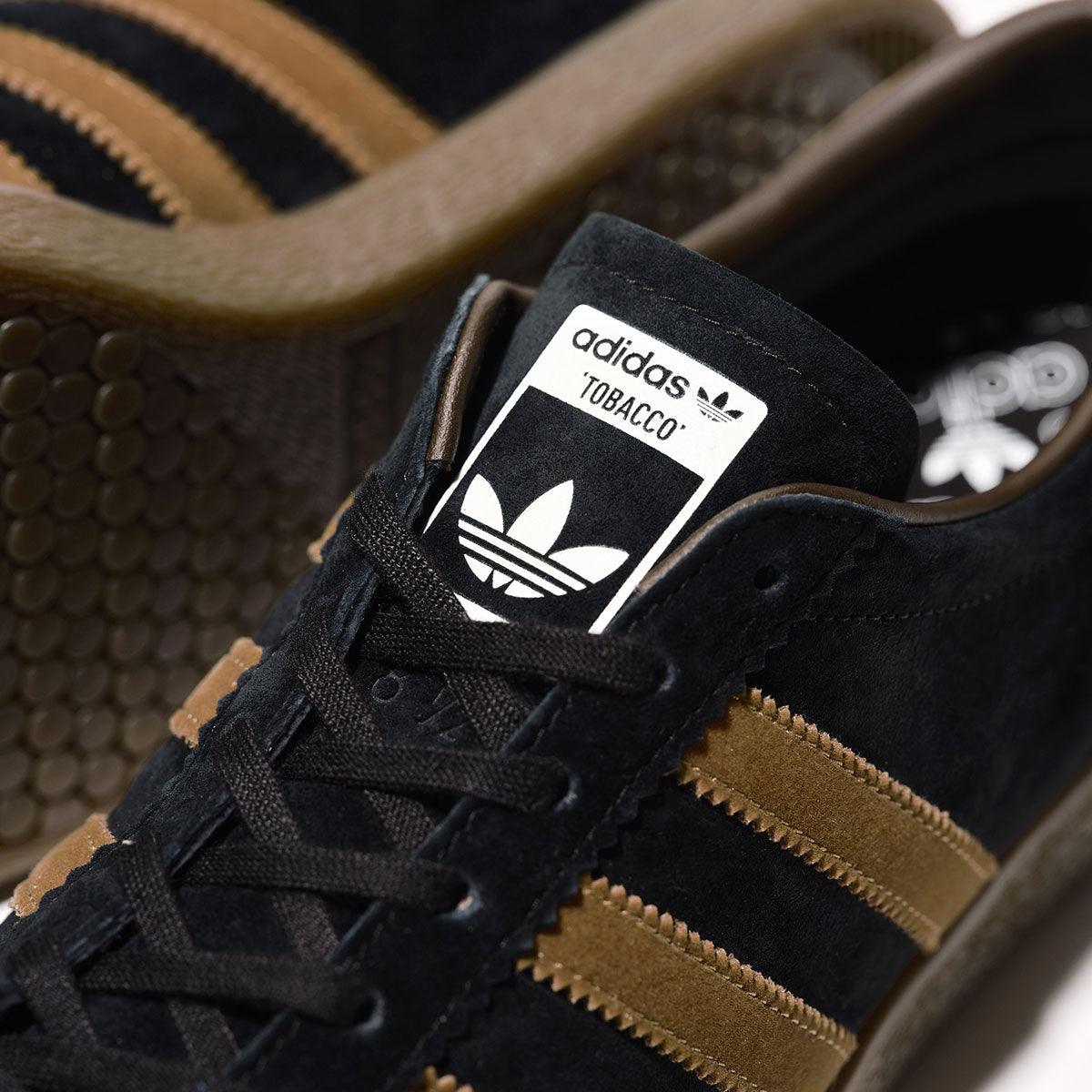 アディダス　タバコ adidas TOBACCO for KICKS LAB.