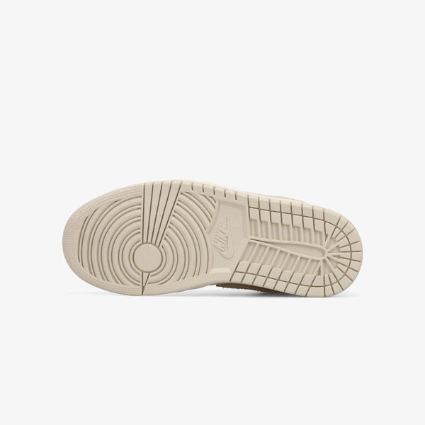 NIKE WMNS AIR JORDAN 1 LOW SE