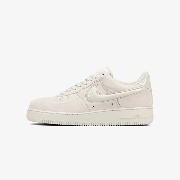 NIKE WMNS AIR FORCE 1 '07