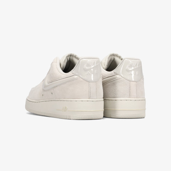 NIKE WMNS AIR FORCE 1 '07