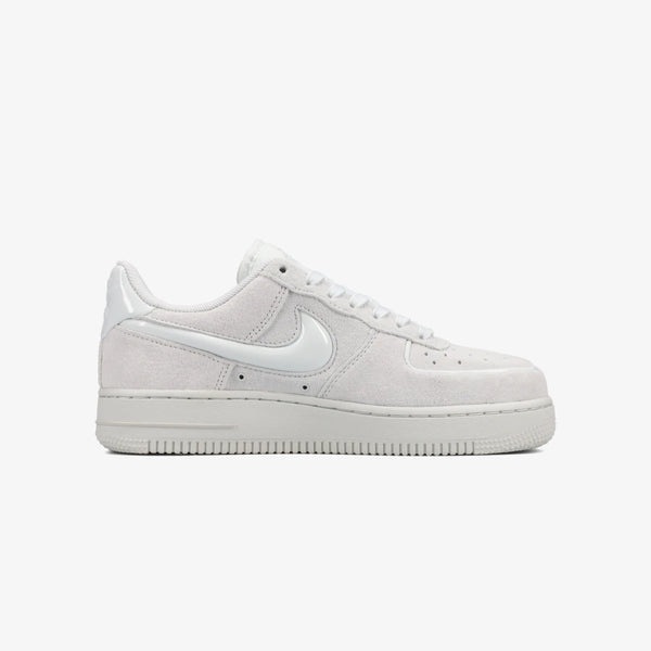 NIKE WMNS AIR FORCE 1 '07
