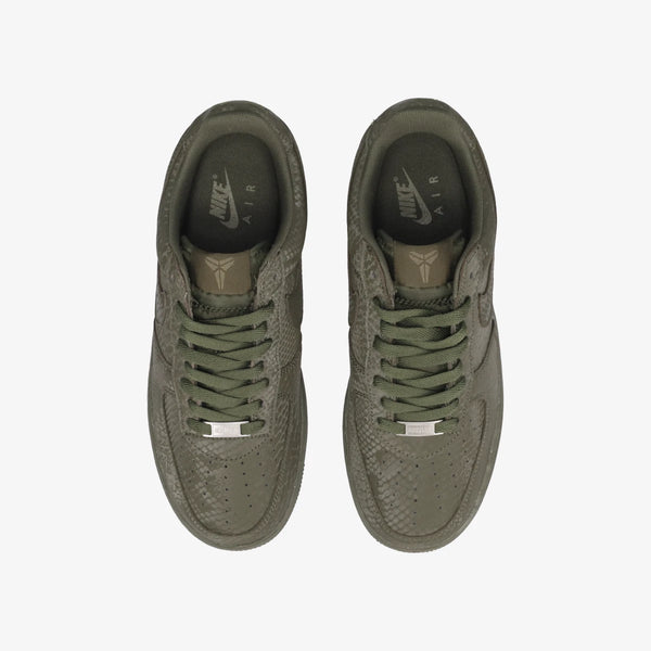 NIKE AIR FORCE 1 LOW × KOBE BRYANT