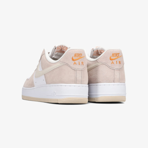 NIKE AIR FORCE 1 '07