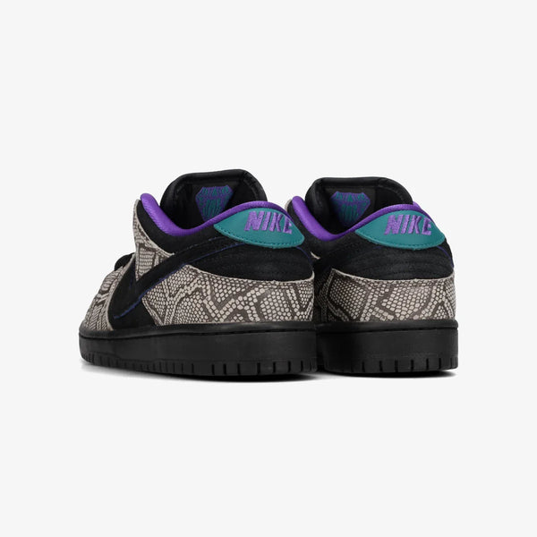 NIKE SB DUNK LOW PRO × DASHAWN JORDAN